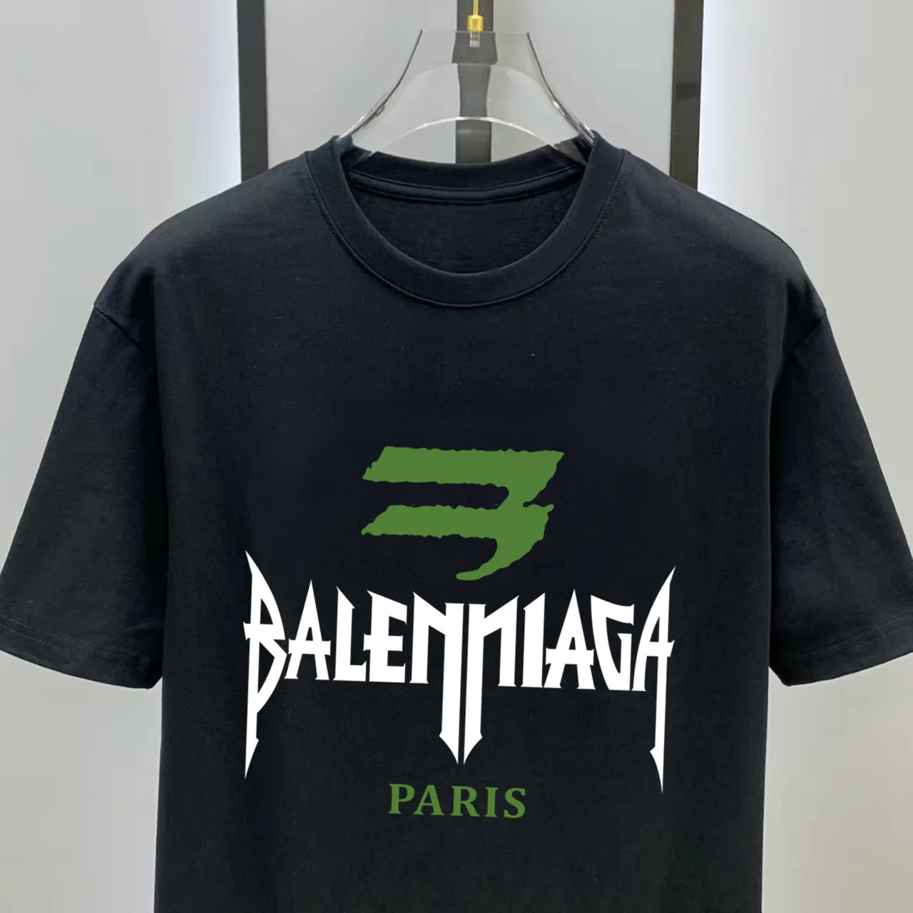 # 2026 New Arrival New Arrival T Premium ！ logo Premium 250 . . . . . ！ ！ ：Black。White！ Sizes： S M L XL XXL ：50 52 55 58 61 ：69 71 73 75 77 ：48 50 53 56 58 ：22 22.5 23 23.5 24 ， 1-3CM